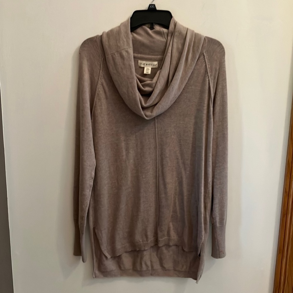 Super soft taupe sweater! Size M